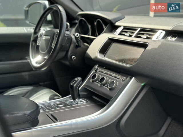 Белый Ленд Ровер Рендж Ровер Спорт, объемом двигателя 3 л и пробегом 196 тыс. км за 23500 $, фото 19 на Automoto.ua