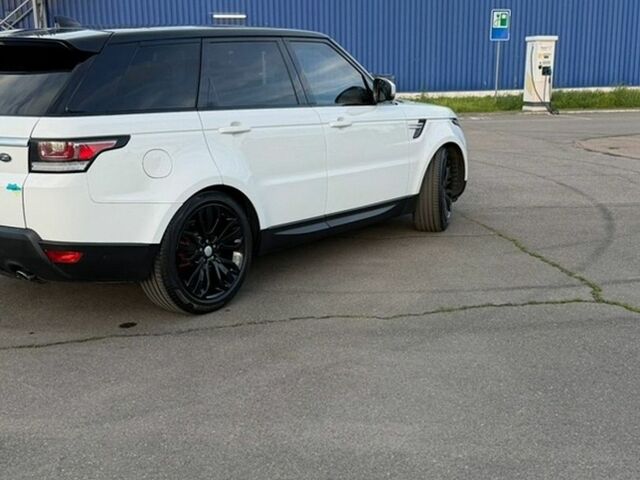 Білий Ленд Ровер Range Rover Sport, об'ємом двигуна 3 л та пробігом 167 тис. км за 29200 $, фото 6 на Automoto.ua