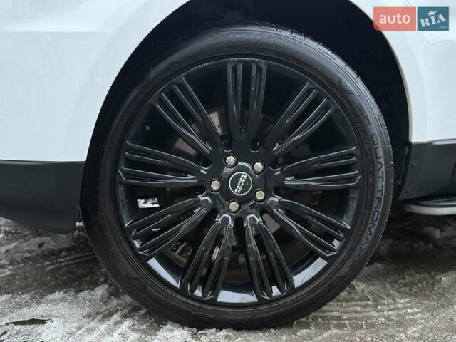 Белый Ленд Ровер Рендж Ровер Спорт, объемом двигателя 3 л и пробегом 187 тыс. км за 28500 $, фото 12 на Automoto.ua