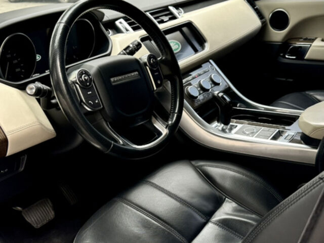 Білий Ленд Ровер Range Rover Sport, об'ємом двигуна 2.99 л та пробігом 148 тис. км за 27990 $, фото 10 на Automoto.ua