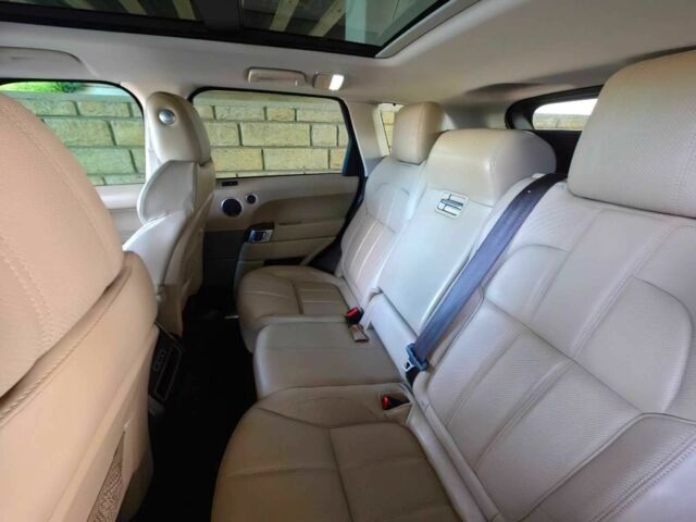 Білий Ленд Ровер Range Rover Sport, об'ємом двигуна 3 л та пробігом 99 тис. км за 7199 $, фото 9 на Automoto.ua