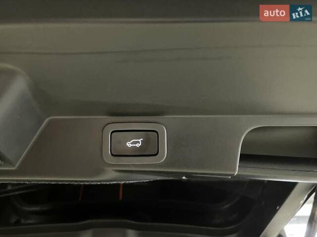 Білий Ленд Ровер Range Rover Sport, об'ємом двигуна 3 л та пробігом 132 тис. км за 33700 $, фото 20 на Automoto.ua