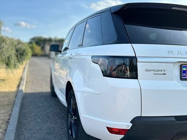 Білий Ленд Ровер Range Rover Sport, об'ємом двигуна 3 л та пробігом 112 тис. км за 25999 $, фото 21 на Automoto.ua