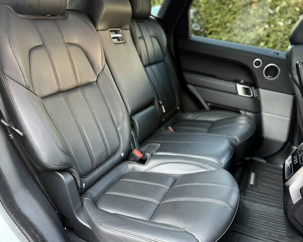 Белый Ленд Ровер Рендж Ровер Спорт, объемом двигателя 2.99 л и пробегом 184 тыс. км за 24990 $, фото 23 на Automoto.ua