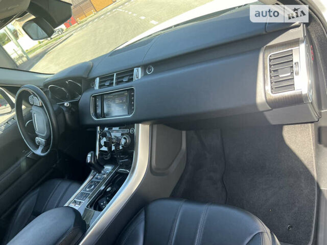Білий Ленд Ровер Range Rover Sport, об'ємом двигуна 2.99 л та пробігом 73 тис. км за 34900 $, фото 36 на Automoto.ua