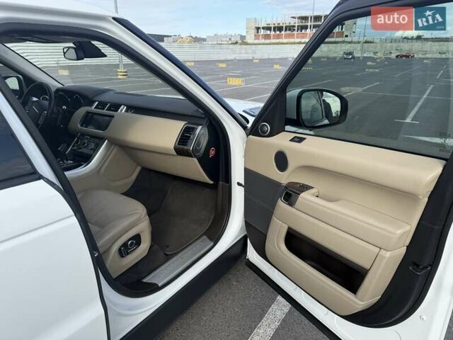 Белый Ленд Ровер Рендж Ровер Спорт, объемом двигателя 2.99 л и пробегом 132 тыс. км за 31000 $, фото 10 на Automoto.ua