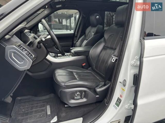 Білий Ленд Ровер Range Rover Sport, об'ємом двигуна 2.99 л та пробігом 140 тис. км за 25900 $, фото 20 на Automoto.ua