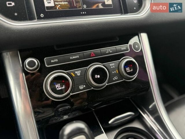 Білий Ленд Ровер Range Rover Sport, об'ємом двигуна 2.99 л та пробігом 194 тис. км за 24990 $, фото 20 на Automoto.ua