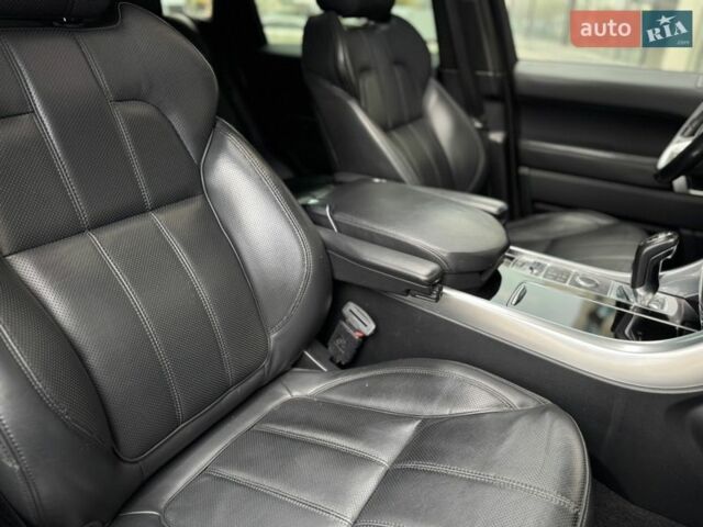 Белый Ленд Ровер Рендж Ровер Спорт, объемом двигателя 3 л и пробегом 130 тыс. км за 26500 $, фото 37 на Automoto.ua