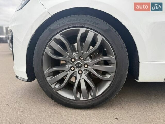 Білий Ленд Ровер Range Rover Sport, об'ємом двигуна 2.99 л та пробігом 194 тис. км за 24990 $, фото 8 на Automoto.ua