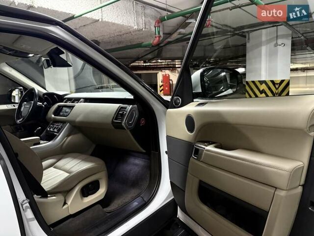 Білий Ленд Ровер Range Rover Sport, об'ємом двигуна 2.99 л та пробігом 62 тис. км за 36500 $, фото 64 на Automoto.ua