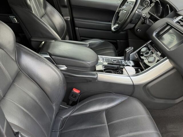 Белый Ленд Ровер Рендж Ровер Спорт, объемом двигателя 3 л и пробегом 142 тыс. км за 34999 $, фото 7 на Automoto.ua