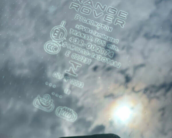 Білий Ленд Ровер Range Rover Sport, об'ємом двигуна 3 л та пробігом 150 тис. км за 32900 $, фото 4 на Automoto.ua