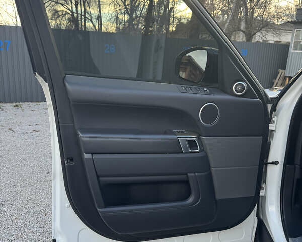 Белый Ленд Ровер Рендж Ровер Спорт, объемом двигателя 2.99 л и пробегом 146 тыс. км за 24900 $, фото 13 на Automoto.ua