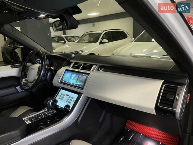Білий Ленд Ровер Range Rover Sport, об'ємом двигуна 3 л та пробігом 132 тис. км за 33700 $, фото 47 на Automoto.ua