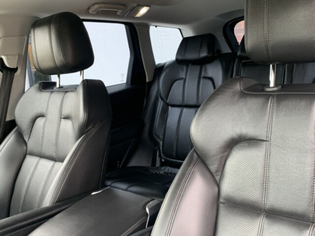 Білий Ленд Ровер Range Rover Sport, об'ємом двигуна 2.99 л та пробігом 230 тис. км за 42000 $, фото 49 на Automoto.ua