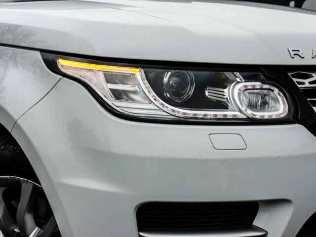 Білий Ленд Ровер Range Rover Sport, об'ємом двигуна 3 л та пробігом 81 тис. км за 55000 $, фото 17 на Automoto.ua