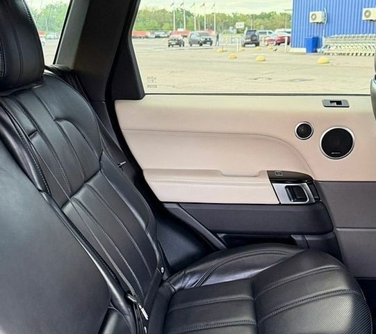 Білий Ленд Ровер Range Rover Sport, об'ємом двигуна 3 л та пробігом 167 тис. км за 29200 $, фото 14 на Automoto.ua