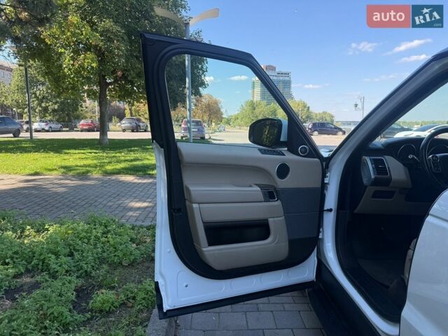 Білий Ленд Ровер Range Rover Sport, об'ємом двигуна 2.99 л та пробігом 233 тис. км за 27500 $, фото 16 на Automoto.ua