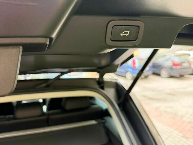 Білий Ленд Ровер Range Rover Sport, об'ємом двигуна 2.99 л та пробігом 160 тис. км за 33000 $, фото 1 на Automoto.ua