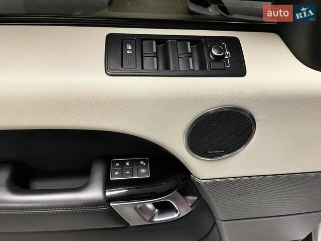Білий Ленд Ровер Range Rover Sport, об'ємом двигуна 3 л та пробігом 132 тис. км за 33700 $, фото 34 на Automoto.ua