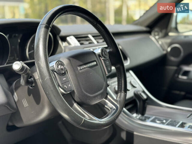 Белый Ленд Ровер Рендж Ровер Спорт, объемом двигателя 3 л и пробегом 196 тыс. км за 23500 $, фото 16 на Automoto.ua