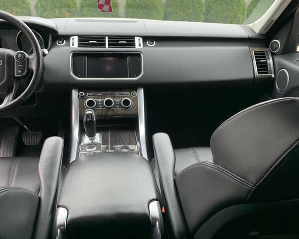 Белый Ленд Ровер Рендж Ровер Спорт, объемом двигателя 2.99 л и пробегом 230 тыс. км за 42000 $, фото 35 на Automoto.ua