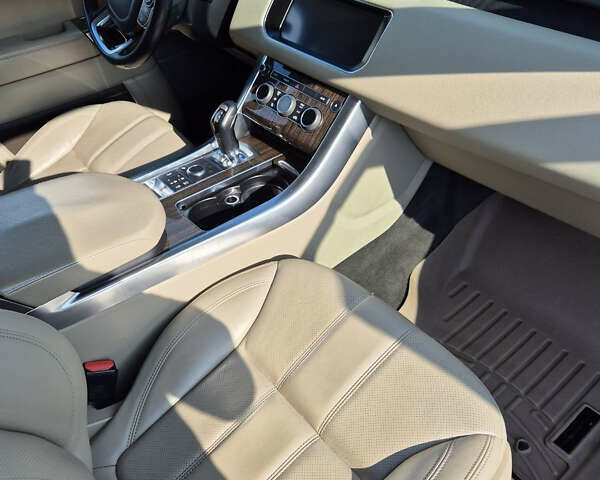 Белый Ленд Ровер Рендж Ровер Спорт, объемом двигателя 2.99 л и пробегом 180 тыс. км за 29400 $, фото 16 на Automoto.ua