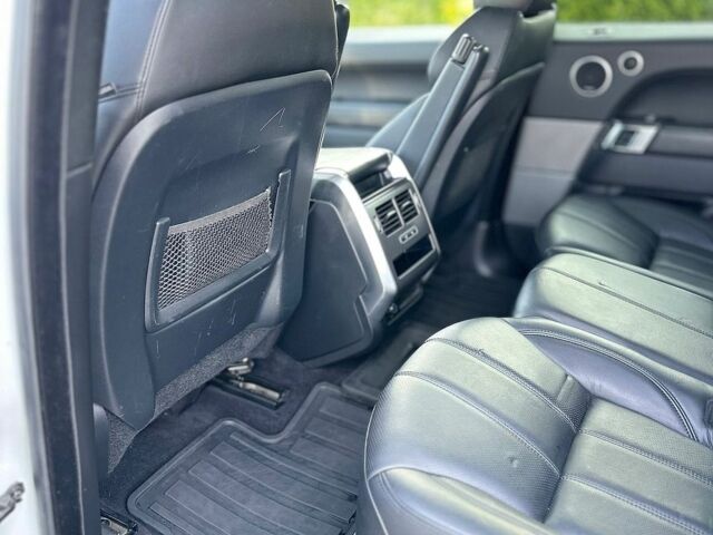 Білий Ленд Ровер Range Rover Sport, об'ємом двигуна 3 л та пробігом 112 тис. км за 25999 $, фото 60 на Automoto.ua