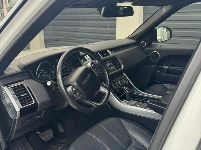 Білий Ленд Ровер Range Rover Sport, об'ємом двигуна 3 л та пробігом 130 тис. км за 24500 $, фото 1 на Automoto.ua