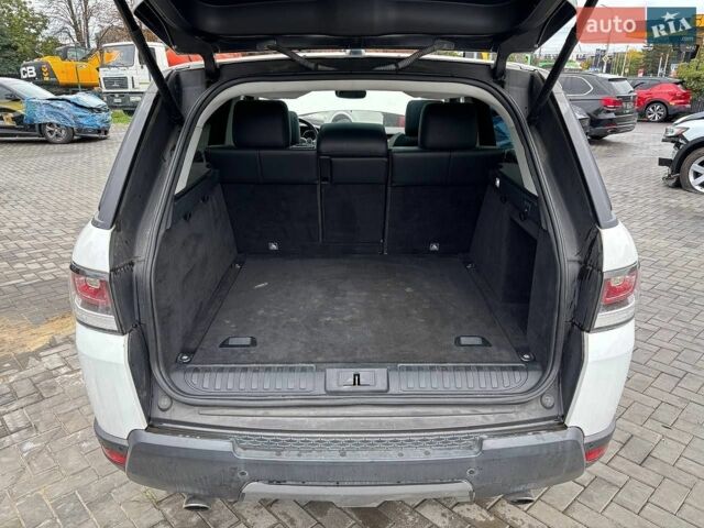 Білий Ленд Ровер Range Rover Sport, об'ємом двигуна 3 л та пробігом 190 тис. км за 10800 $, фото 10 на Automoto.ua