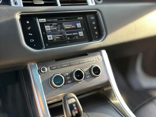 Білий Ленд Ровер Range Rover Sport, об'ємом двигуна 3 л та пробігом 112 тис. км за 25999 $, фото 95 на Automoto.ua