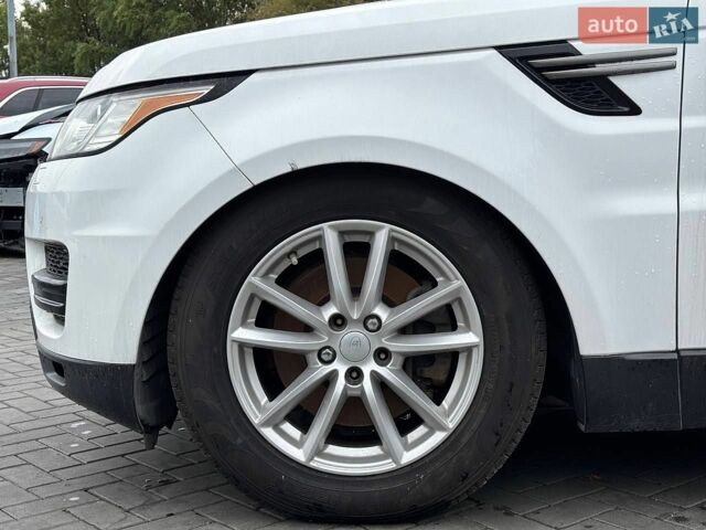 Білий Ленд Ровер Range Rover Sport, об'ємом двигуна 3 л та пробігом 190 тис. км за 10800 $, фото 2 на Automoto.ua