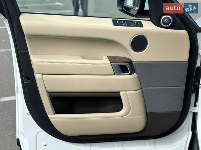 Белый Ленд Ровер Рендж Ровер Спорт, объемом двигателя 3 л и пробегом 181 тыс. км за 29500 $, фото 19 на Automoto.ua