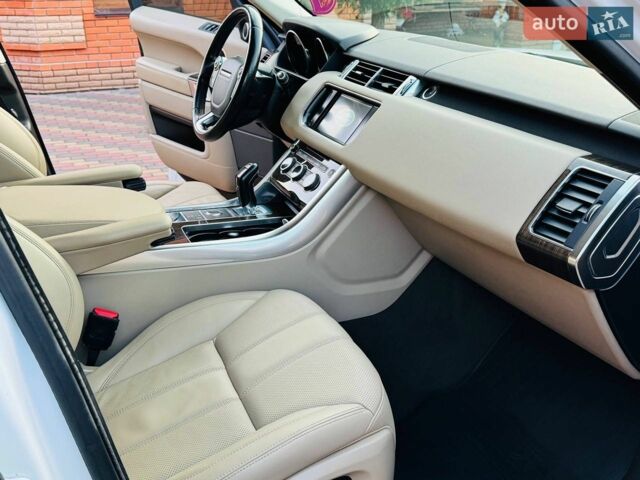 Білий Ленд Ровер Range Rover Sport, об'ємом двигуна 2.99 л та пробігом 170 тис. км за 35800 $, фото 21 на Automoto.ua