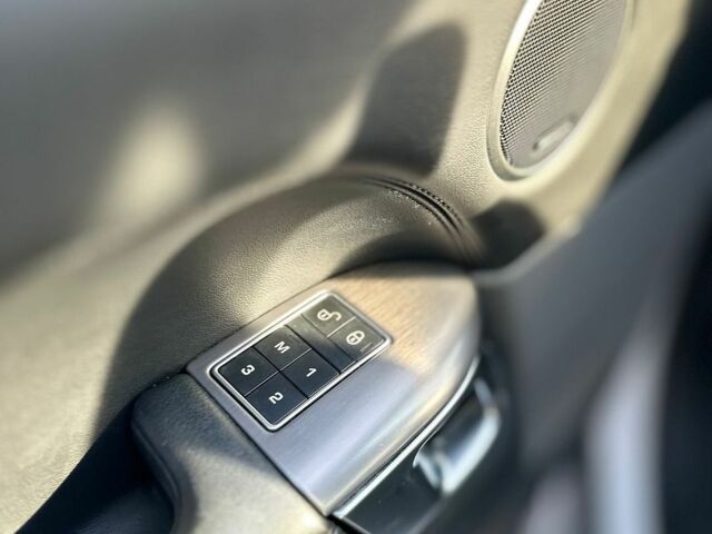 Білий Ленд Ровер Range Rover Sport, об'ємом двигуна 3 л та пробігом 112 тис. км за 25999 $, фото 77 на Automoto.ua
