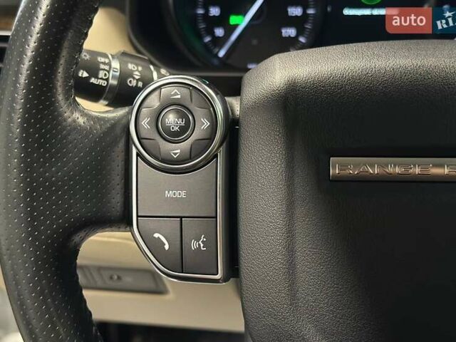 Білий Ленд Ровер Range Rover Sport, об'ємом двигуна 2.99 л та пробігом 132 тис. км за 28900 $, фото 16 на Automoto.ua