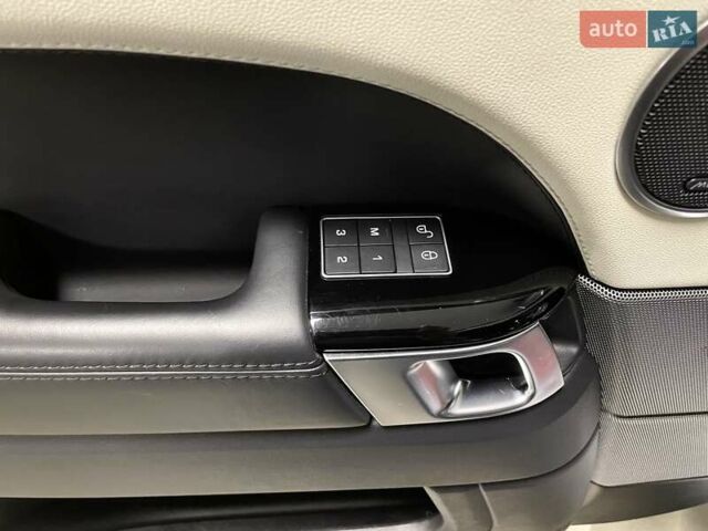 Білий Ленд Ровер Range Rover Sport, об'ємом двигуна 3 л та пробігом 132 тис. км за 33700 $, фото 33 на Automoto.ua