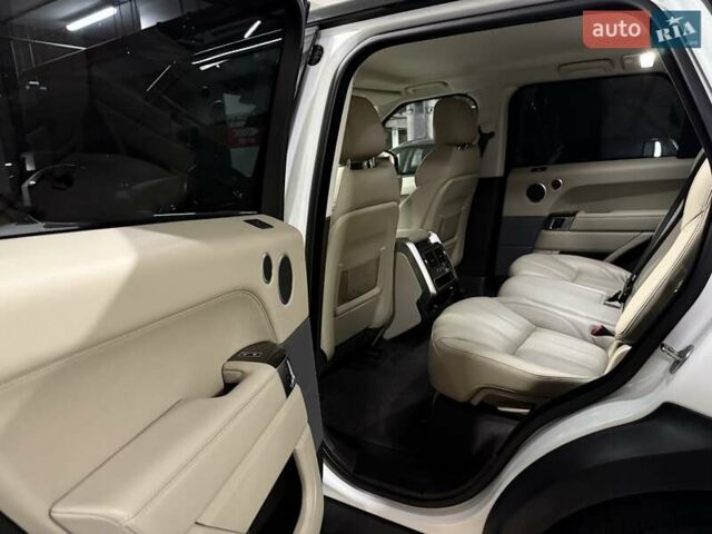Білий Ленд Ровер Range Rover Sport, об'ємом двигуна 2.99 л та пробігом 62 тис. км за 36500 $, фото 52 на Automoto.ua