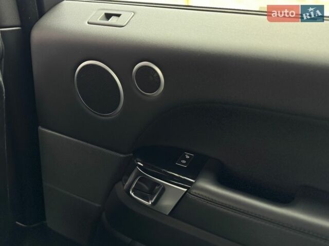 Белый Ленд Ровер Рендж Ровер Спорт, объемом двигателя 3 л и пробегом 130 тыс. км за 26500 $, фото 39 на Automoto.ua