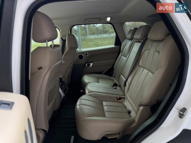 Білий Ленд Ровер Range Rover Sport, об'ємом двигуна 2.99 л та пробігом 168 тис. км за 29500 $, фото 18 на Automoto.ua