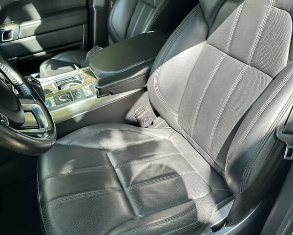 Білий Ленд Ровер Range Rover Sport, об'ємом двигуна 2.99 л та пробігом 153 тис. км за 37800 $, фото 13 на Automoto.ua