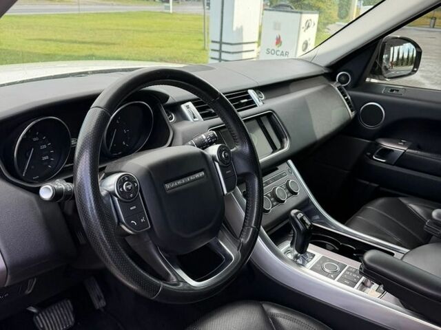 Білий Ленд Ровер Range Rover Sport, об'ємом двигуна 2.99 л та пробігом 160 тис. км за 33000 $, фото 14 на Automoto.ua