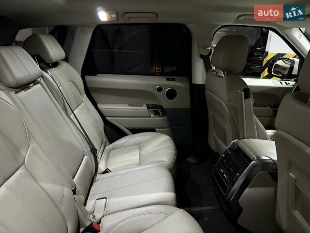 Білий Ленд Ровер Range Rover Sport, об'ємом двигуна 2.99 л та пробігом 62 тис. км за 36500 $, фото 63 на Automoto.ua