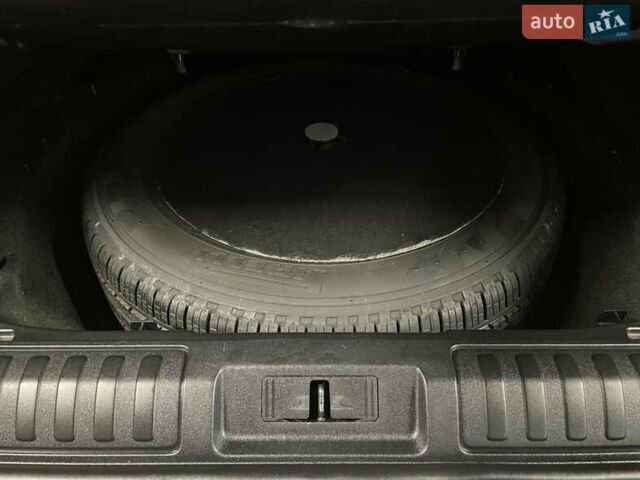 Білий Ленд Ровер Range Rover Sport, об'ємом двигуна 3 л та пробігом 132 тис. км за 33700 $, фото 22 на Automoto.ua