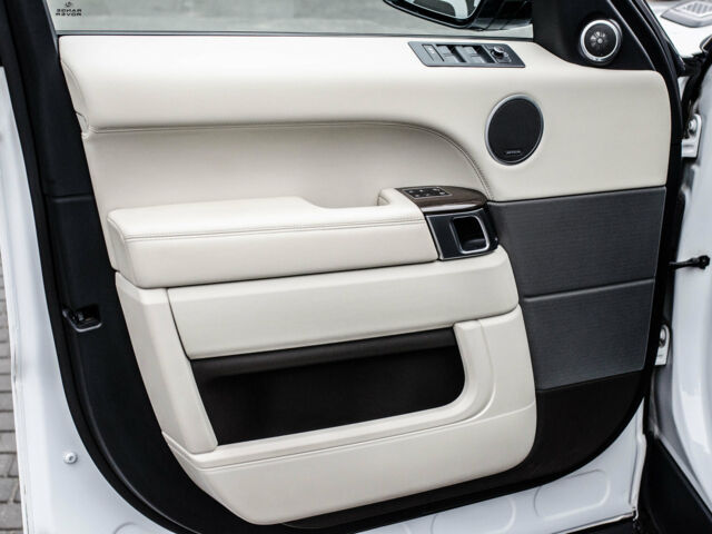 Білий Ленд Ровер Range Rover Sport, об'ємом двигуна 3 л та пробігом 81 тис. км за 55000 $, фото 69 на Automoto.ua