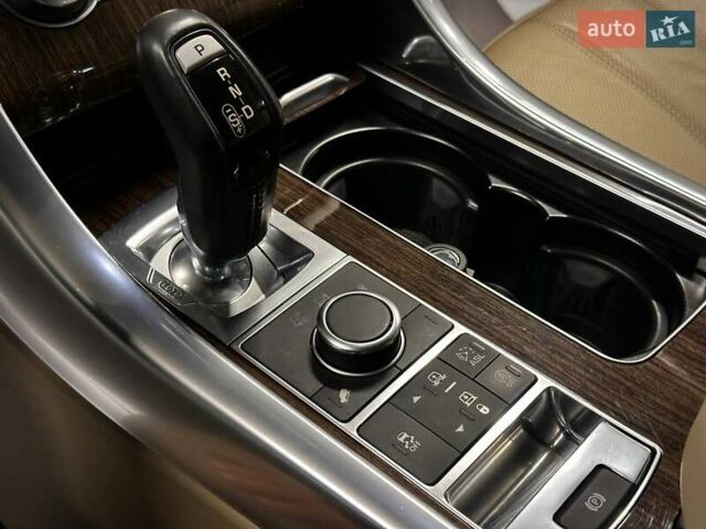 Білий Ленд Ровер Range Rover Sport, об'ємом двигуна 2.99 л та пробігом 132 тис. км за 28900 $, фото 21 на Automoto.ua