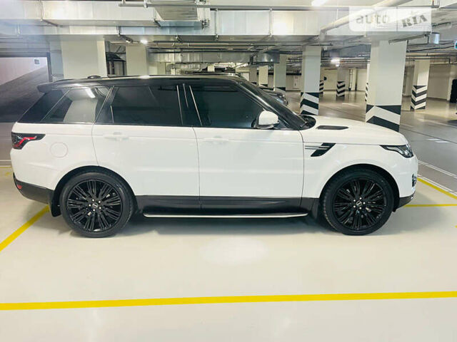 Білий Ленд Ровер Range Rover Sport, об'ємом двигуна 3 л та пробігом 150 тис. км за 32900 $, фото 26 на Automoto.ua