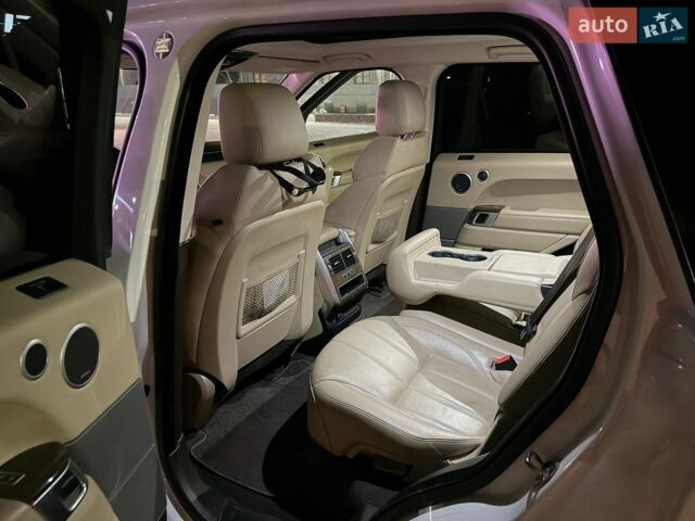 Білий Ленд Ровер Range Rover Sport, об'ємом двигуна 2.99 л та пробігом 130 тис. км за 28750 $, фото 6 на Automoto.ua
