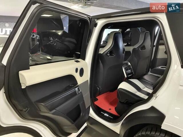 Білий Ленд Ровер Range Rover Sport, об'ємом двигуна 3 л та пробігом 132 тис. км за 33700 $, фото 35 на Automoto.ua